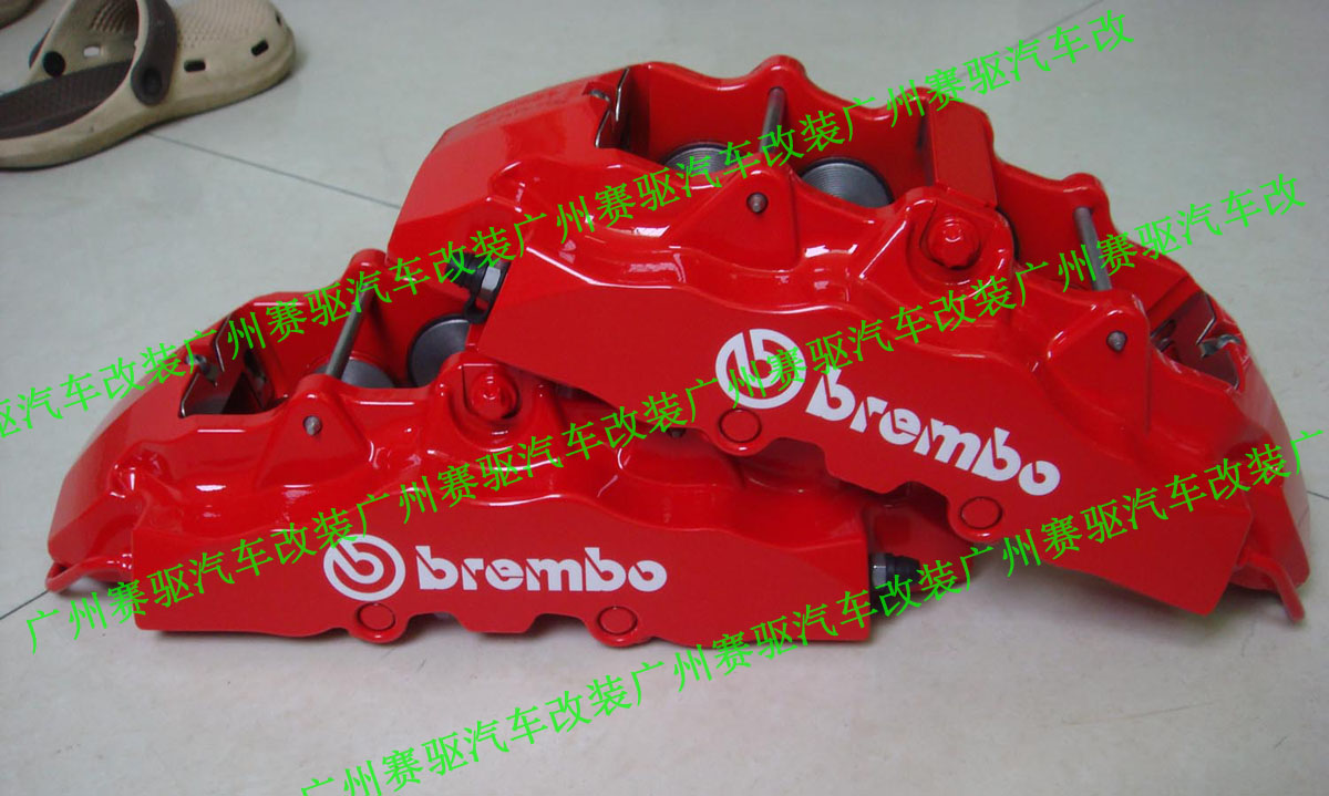 意大利BREMBO 8活塞卡鉗剎車套裝 大型越野車改裝剎車專用8活塞剎車鮑魚