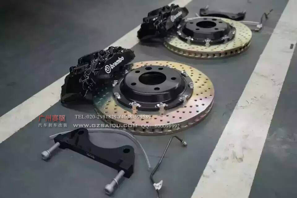 brembo八活塞剎車